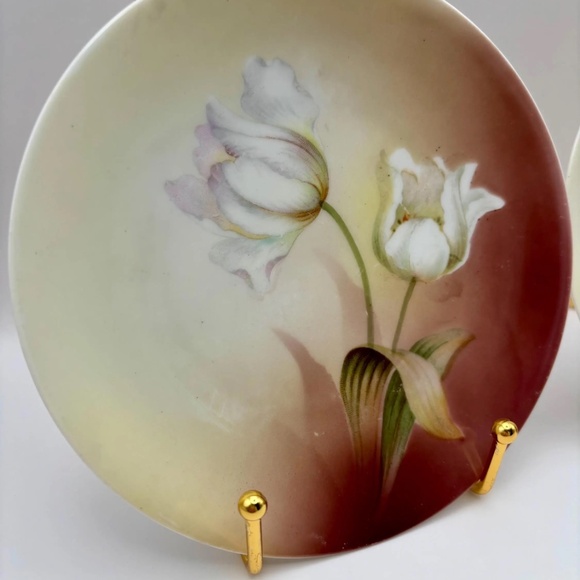 2 Vintage Reinhold Schlegelmilch (RS) Germany 6.5  white tulip floral dessert pl - Picture 3 of 10